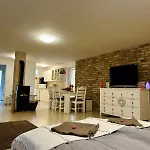 Varazslakos Tanya Appartement *