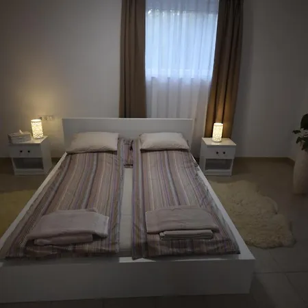 Apartment Varazslakos Tanya Soltvadkert