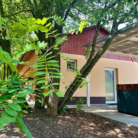 Varazslakos Tanya Apartment Soltvadkert