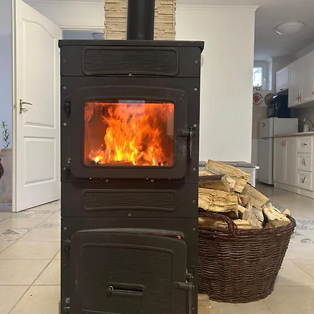 Διαμέρισμα Varazslakos Tanya *